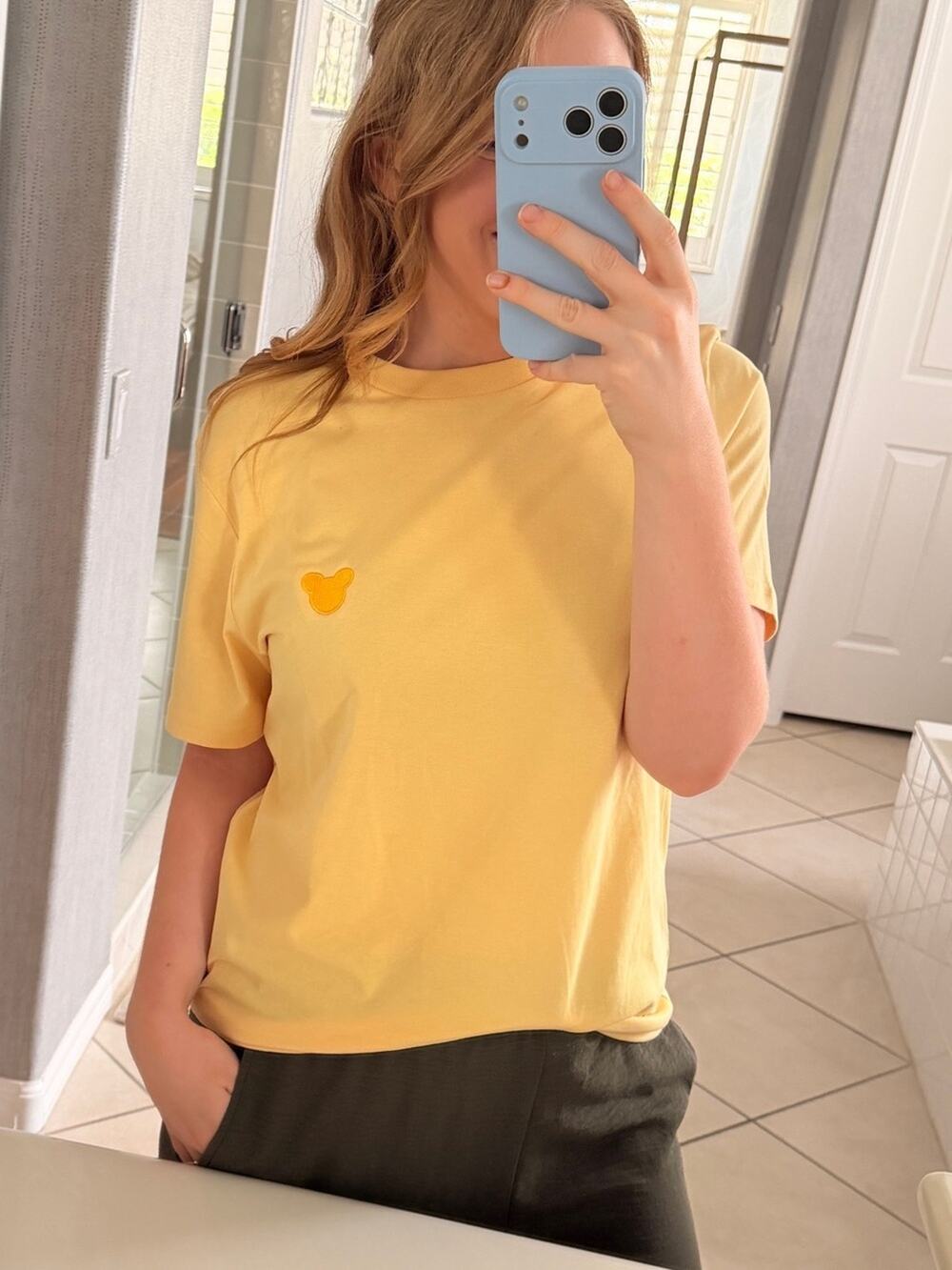 Disney Minnie Mouse Organic Cotton Yellow Tshirt Small Unisex